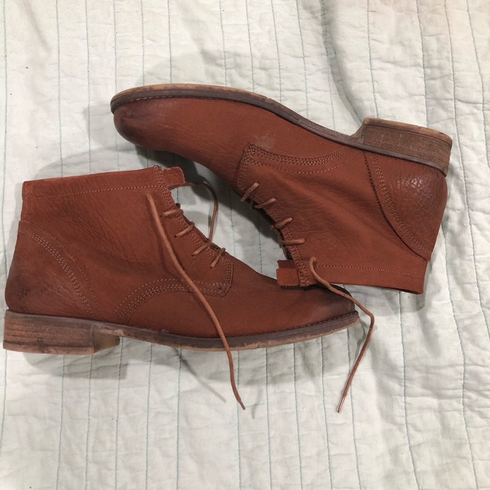 Very comfortable ankle boots!